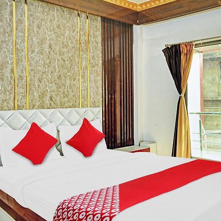 Hotel O Om Shanti Inn Колката Екстериор снимка