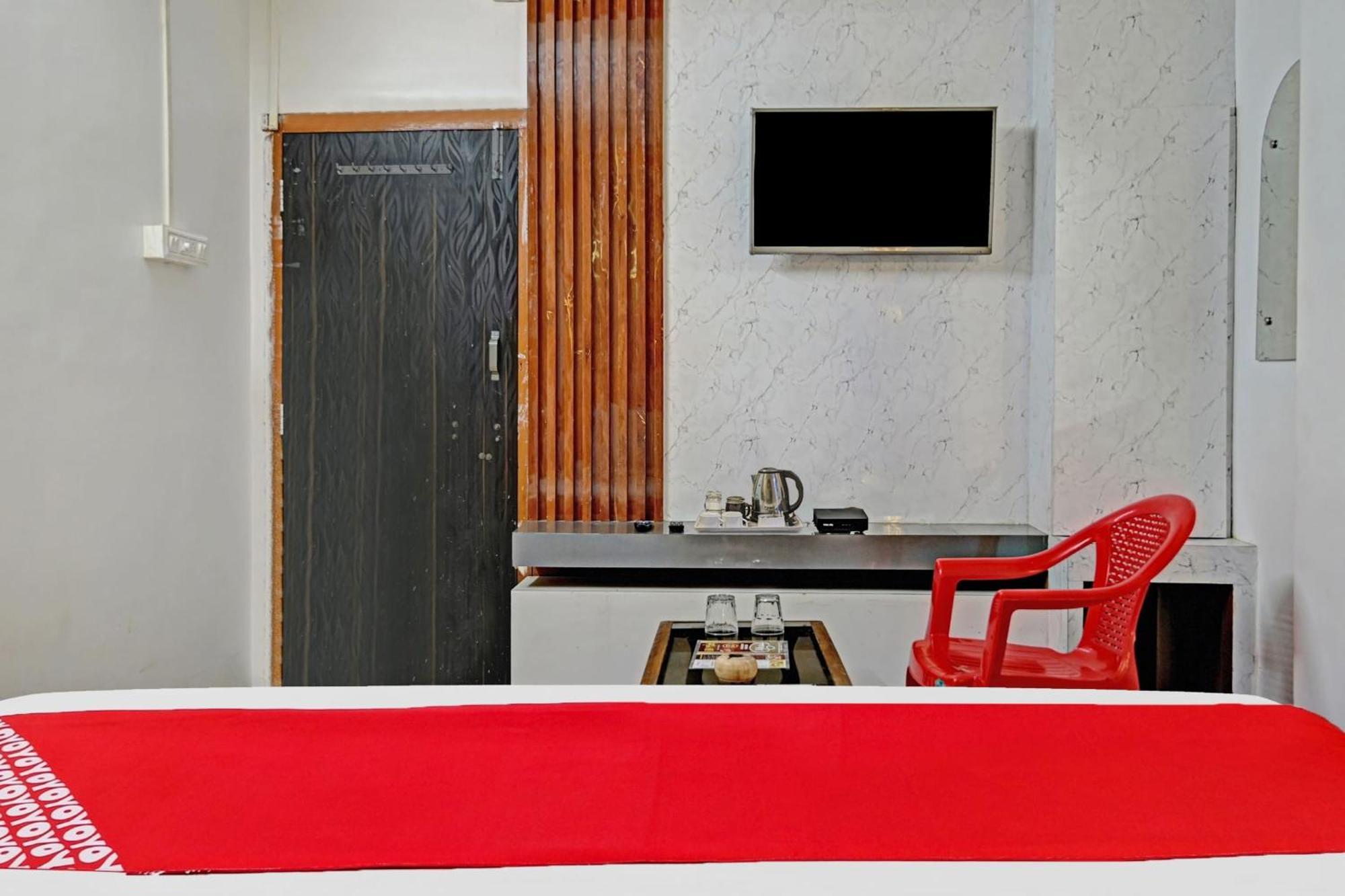 Hotel O Om Shanti Inn Колката Екстериор снимка