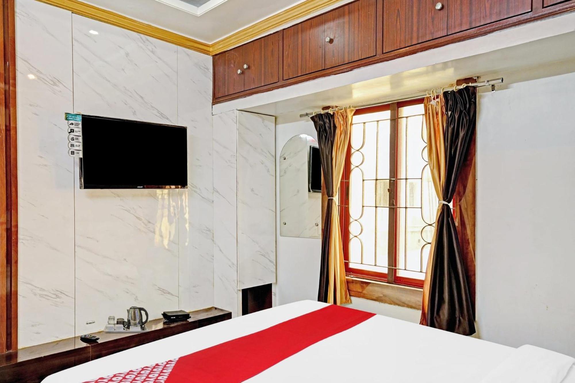 Hotel O Om Shanti Inn Колката Екстериор снимка