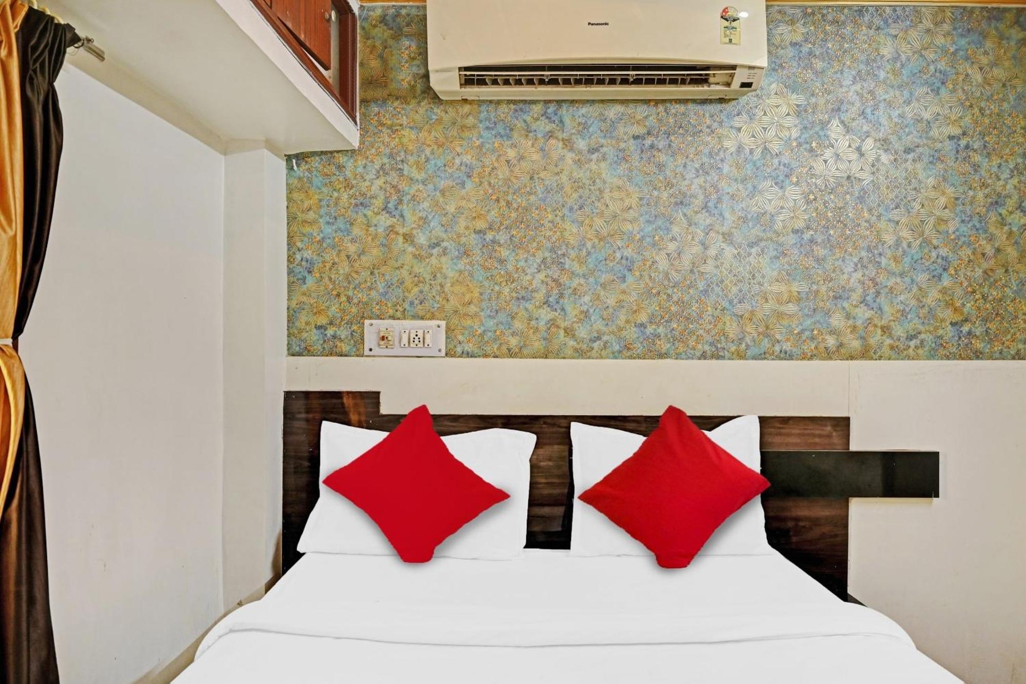 Hotel O Om Shanti Inn Колката Екстериор снимка